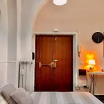 Amp Vatican House *