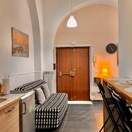 Amp Vatican House * Rome